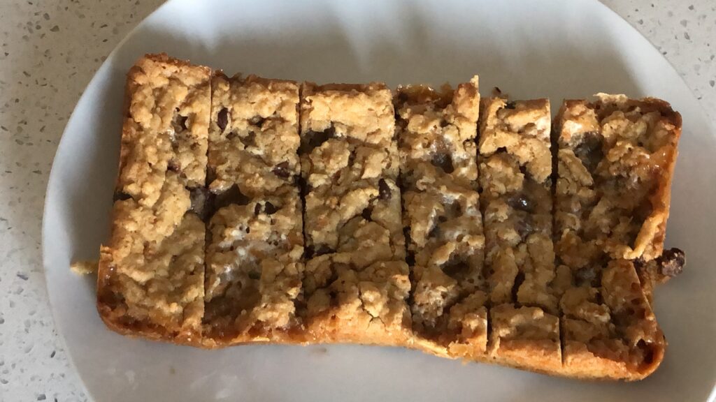 Slice your S'mores bar however you like it