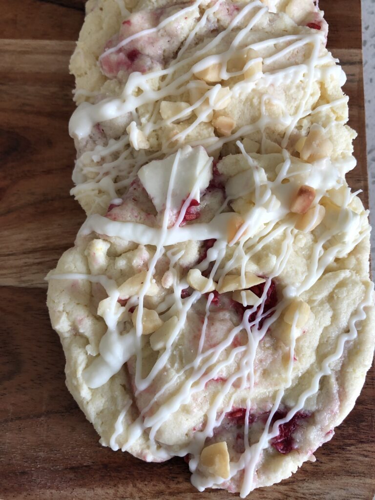 White chocolate Raspberry Cookie
