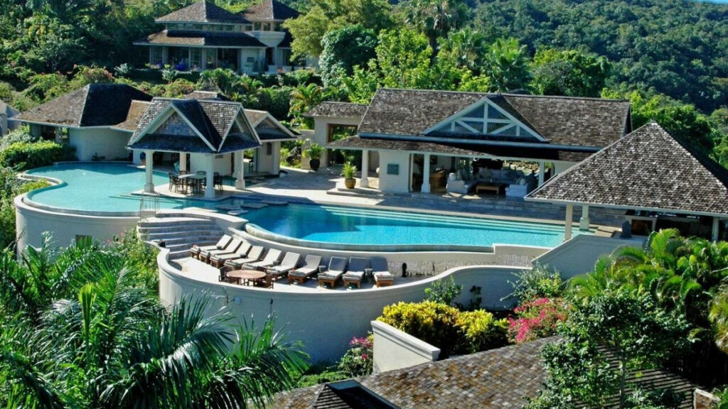 staffed jamaica luxury villa rentals