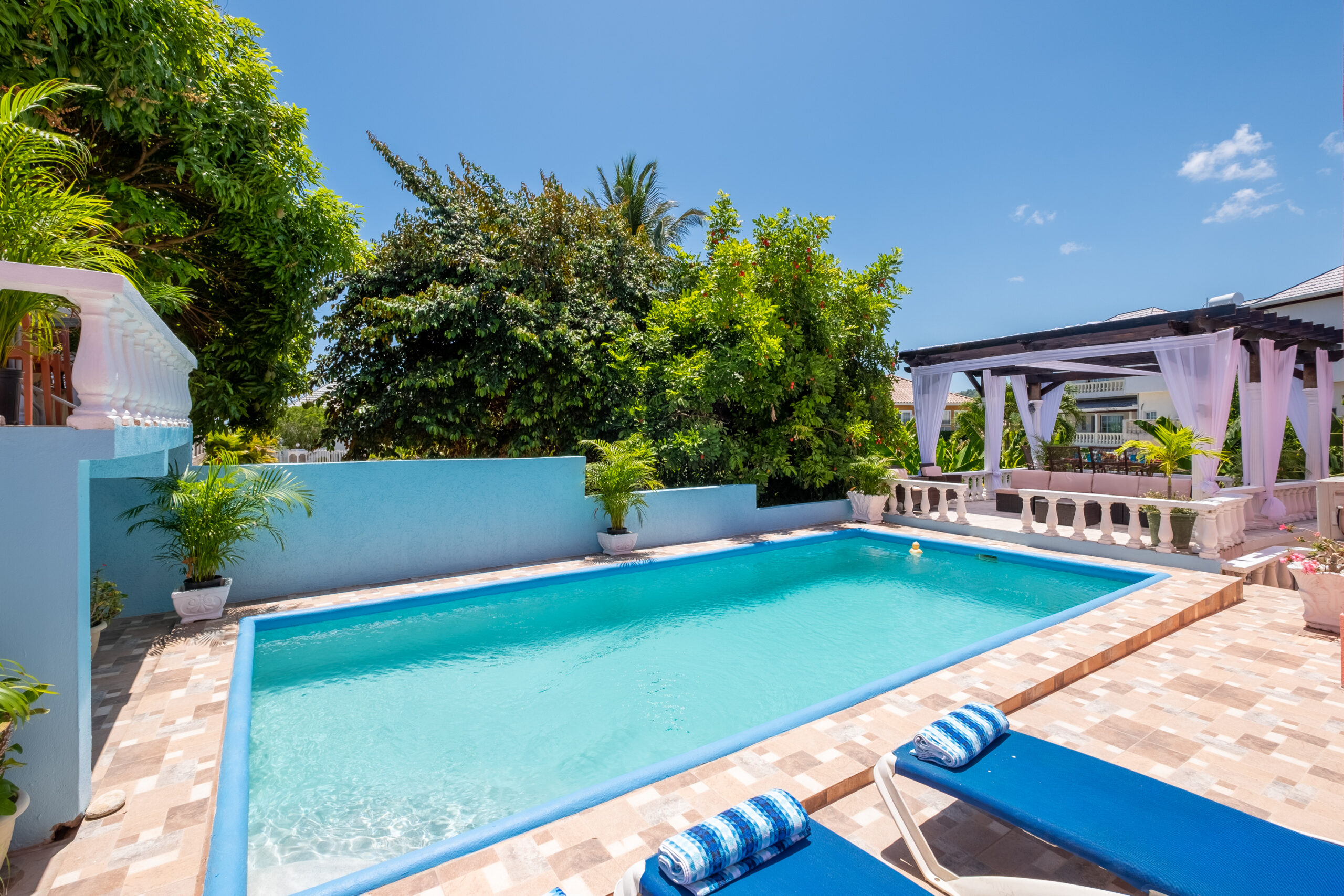 Jamaica villas with pool