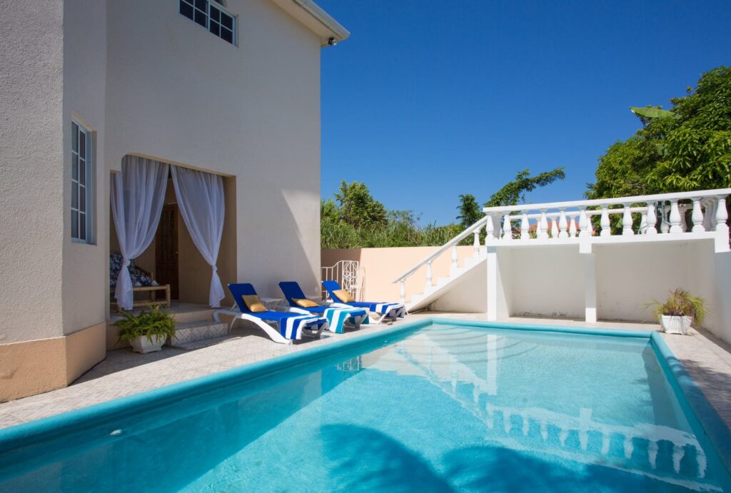 Jamaica villa pool